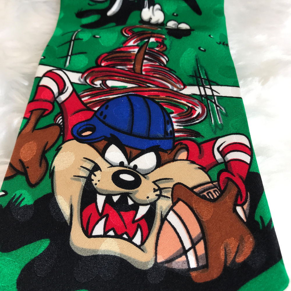 Vintage Looney Tunes 100% silk Tie Football Bugs - Picture 3 of 7